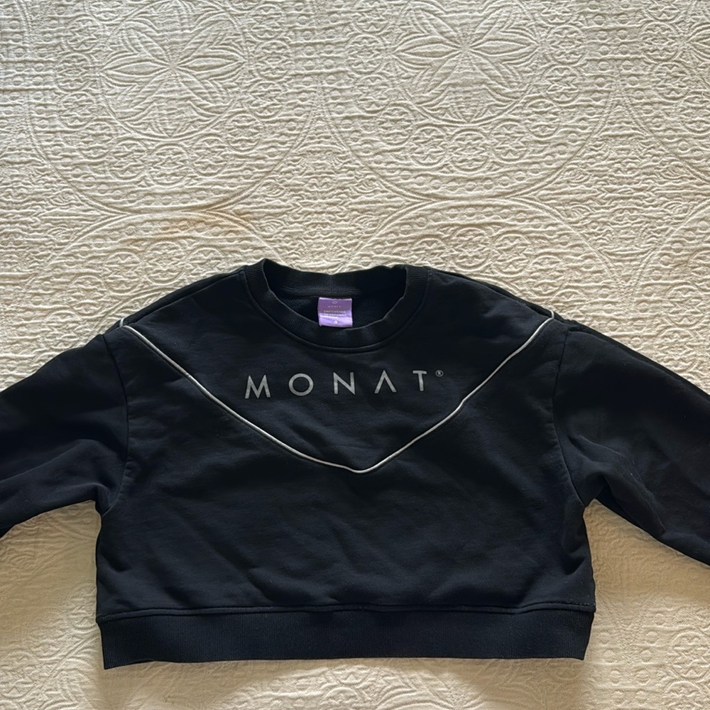 Monat Gear Cropped Sweatshirt